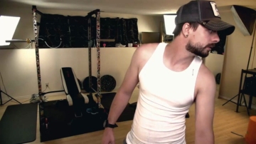 Brad_Bounce  19-08-2021 video showfeet